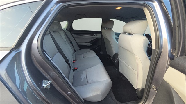 2018 Honda Accord LX 1.5T Image 9 of 21