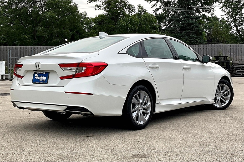 2018 Honda Accord LX 1.5T Image 5 of 34