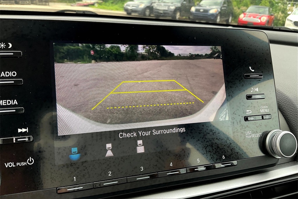 2018 Honda Accord LX 1.5T Image 22 of 34