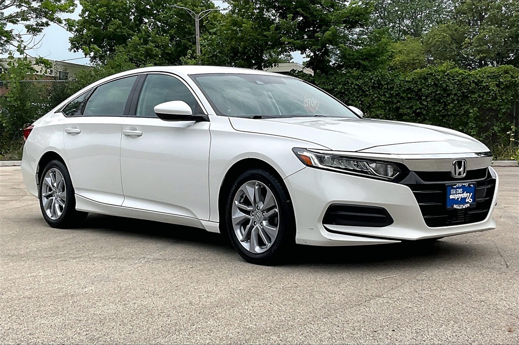 2018 Honda Accord LX 1.5T Image 4 of 34