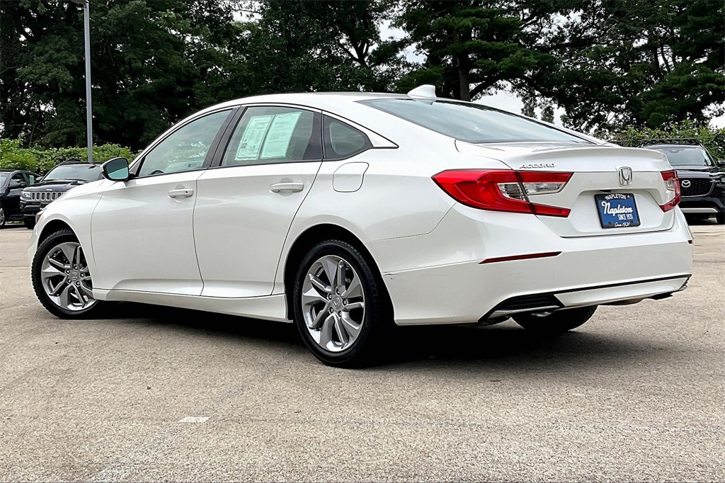 2018 Honda Accord LX 1.5T Image 7 of 34