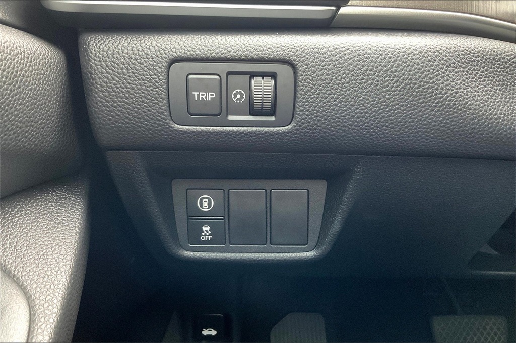 2018 Honda Accord LX 1.5T Image 31 of 34