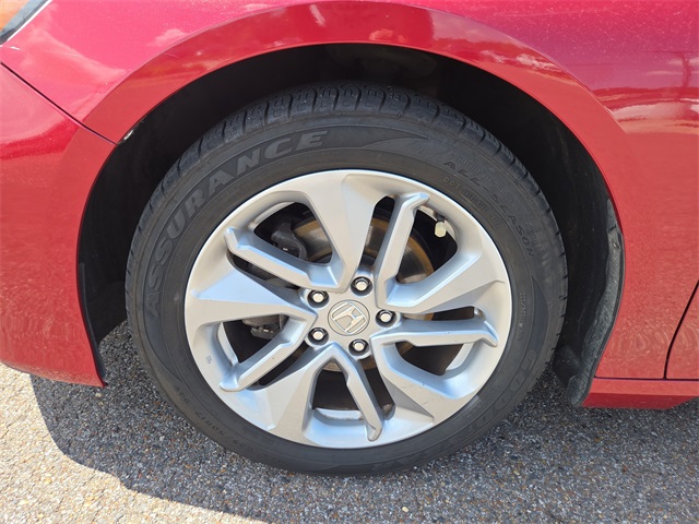 2018 Honda Accord LX 1.5T Image 8 of 24