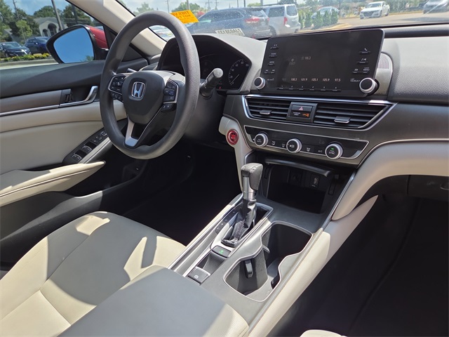 2018 Honda Accord LX 1.5T Image 14 of 24