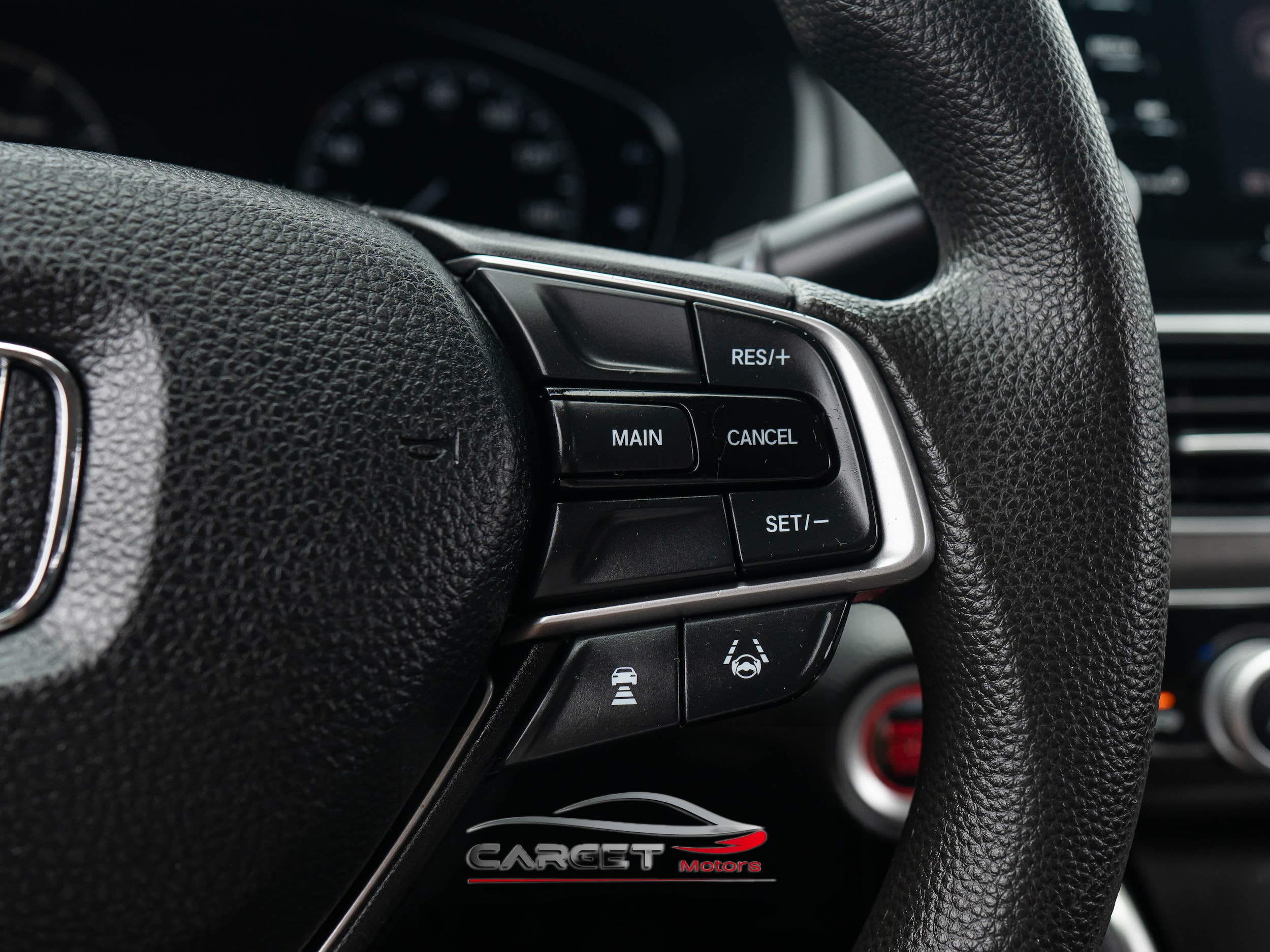 Vehicle image 23 of 47