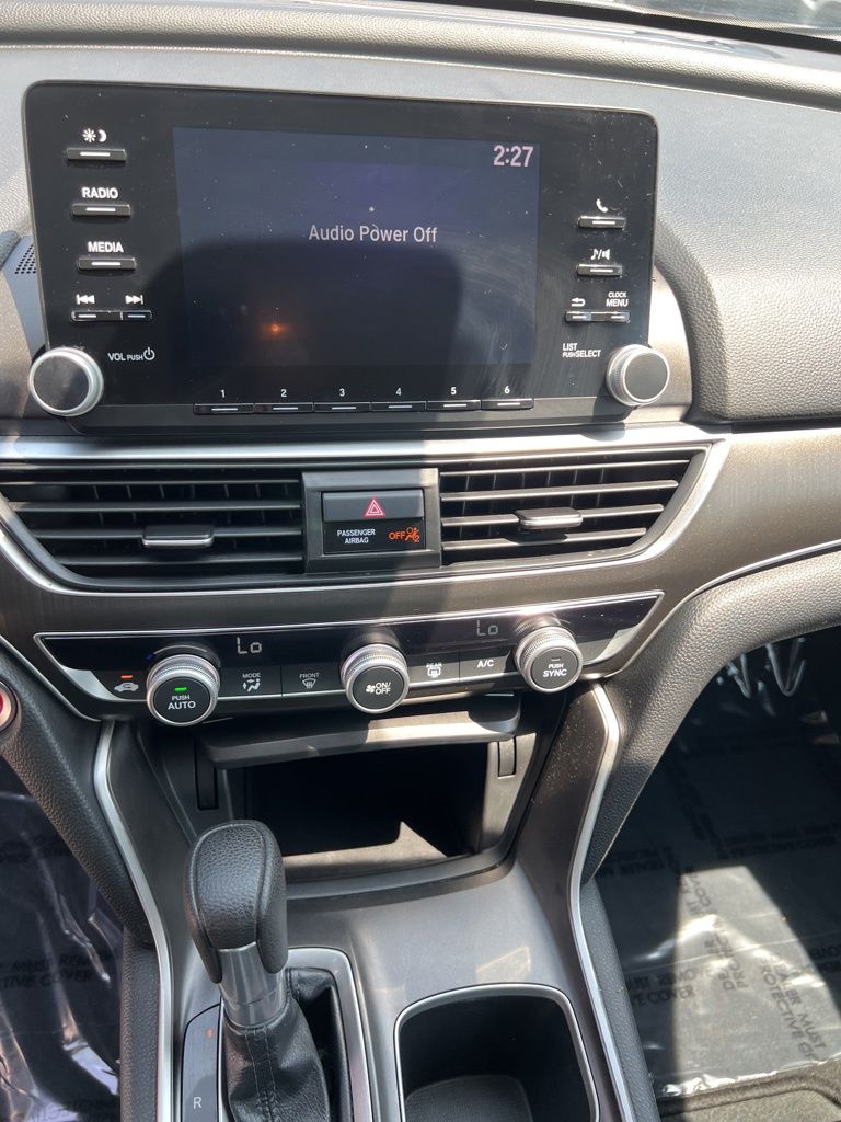 2018 Honda Accord LX 1.5T Image 24 of 30