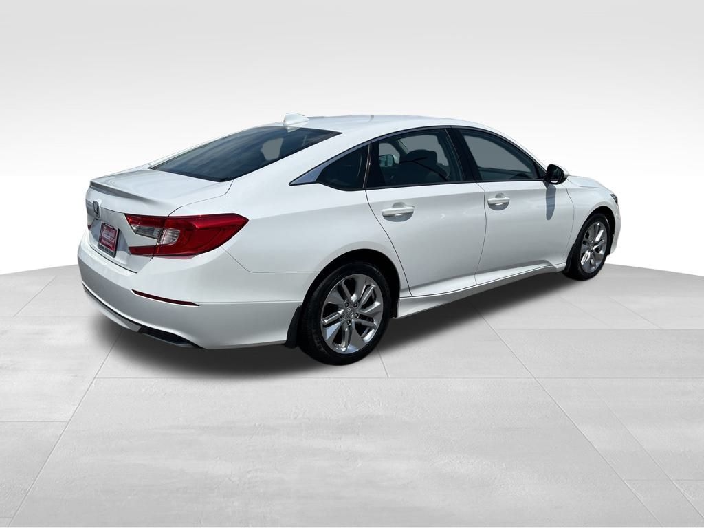 2018 Honda Accord LX 1.5T Image 5 of 30