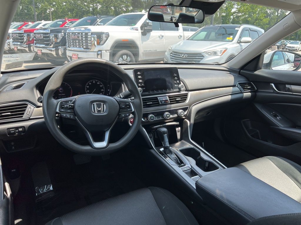 2018 Honda Accord LX 1.5T Image 18 of 30