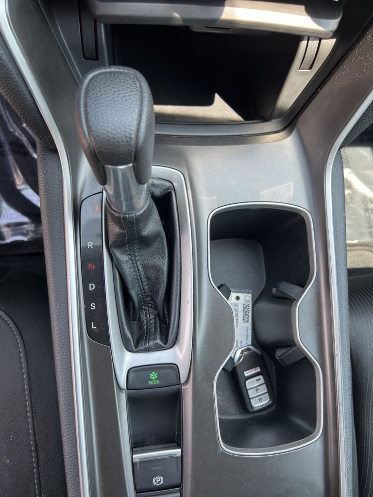 2018 Honda Accord LX 1.5T Image 25 of 30