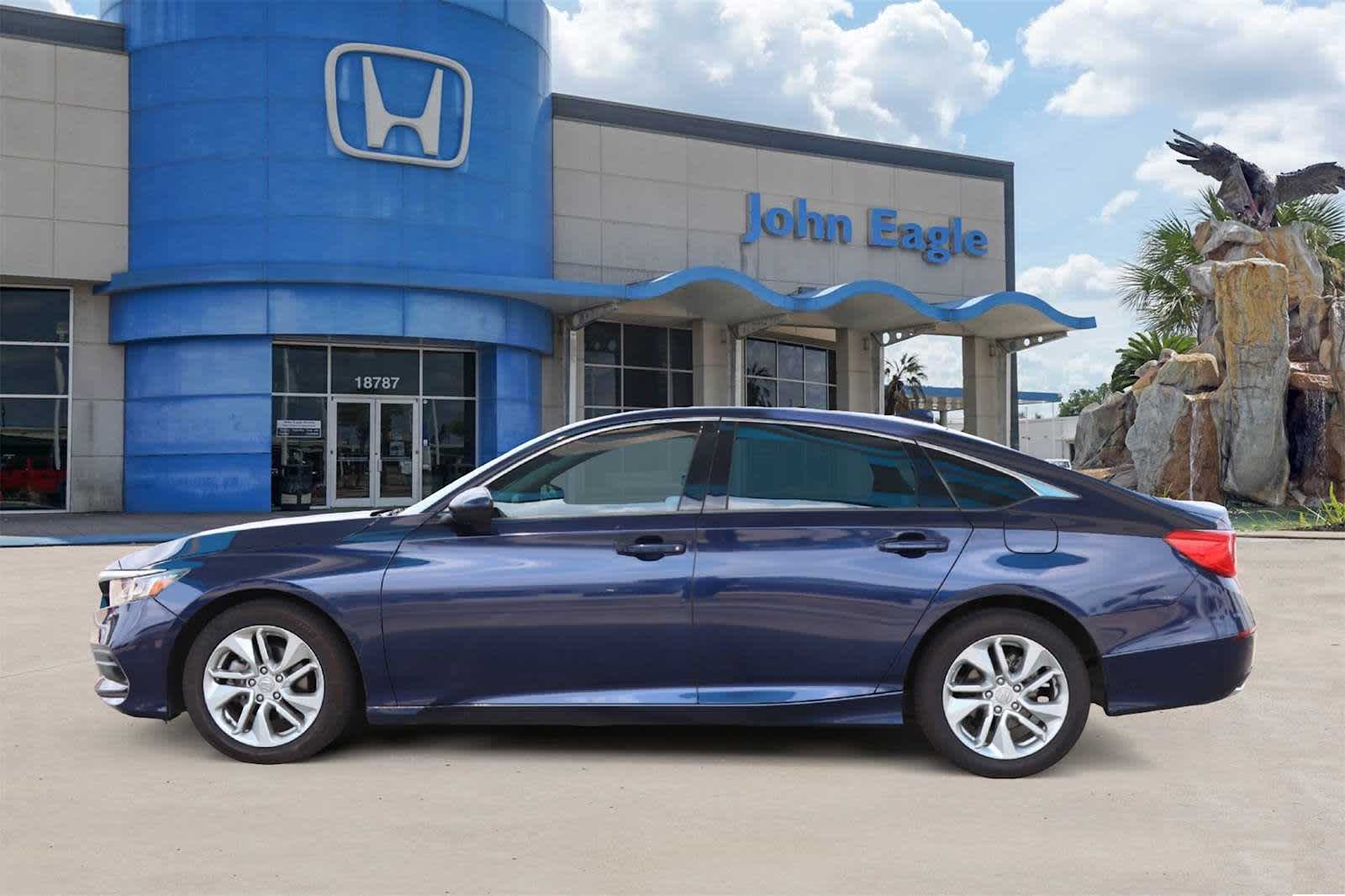 2018 Honda Accord LX 1.5T Image 5 of 25