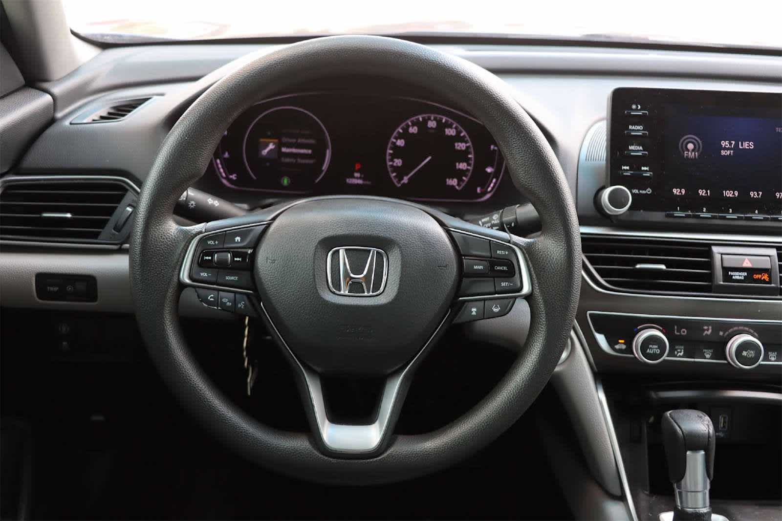 2018 Honda Accord LX 1.5T Image 14 of 25