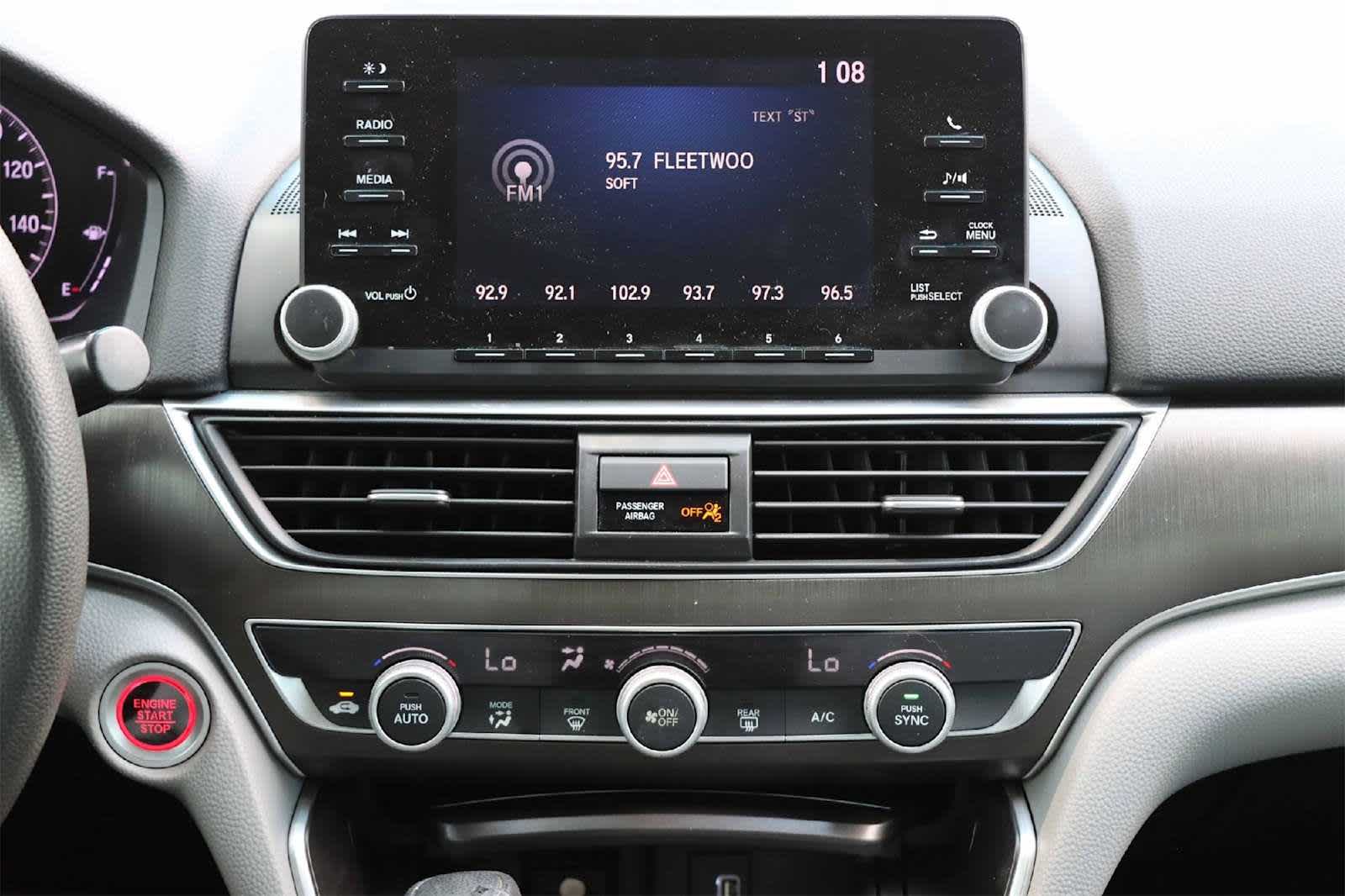 2018 Honda Accord LX 1.5T Image 17 of 25