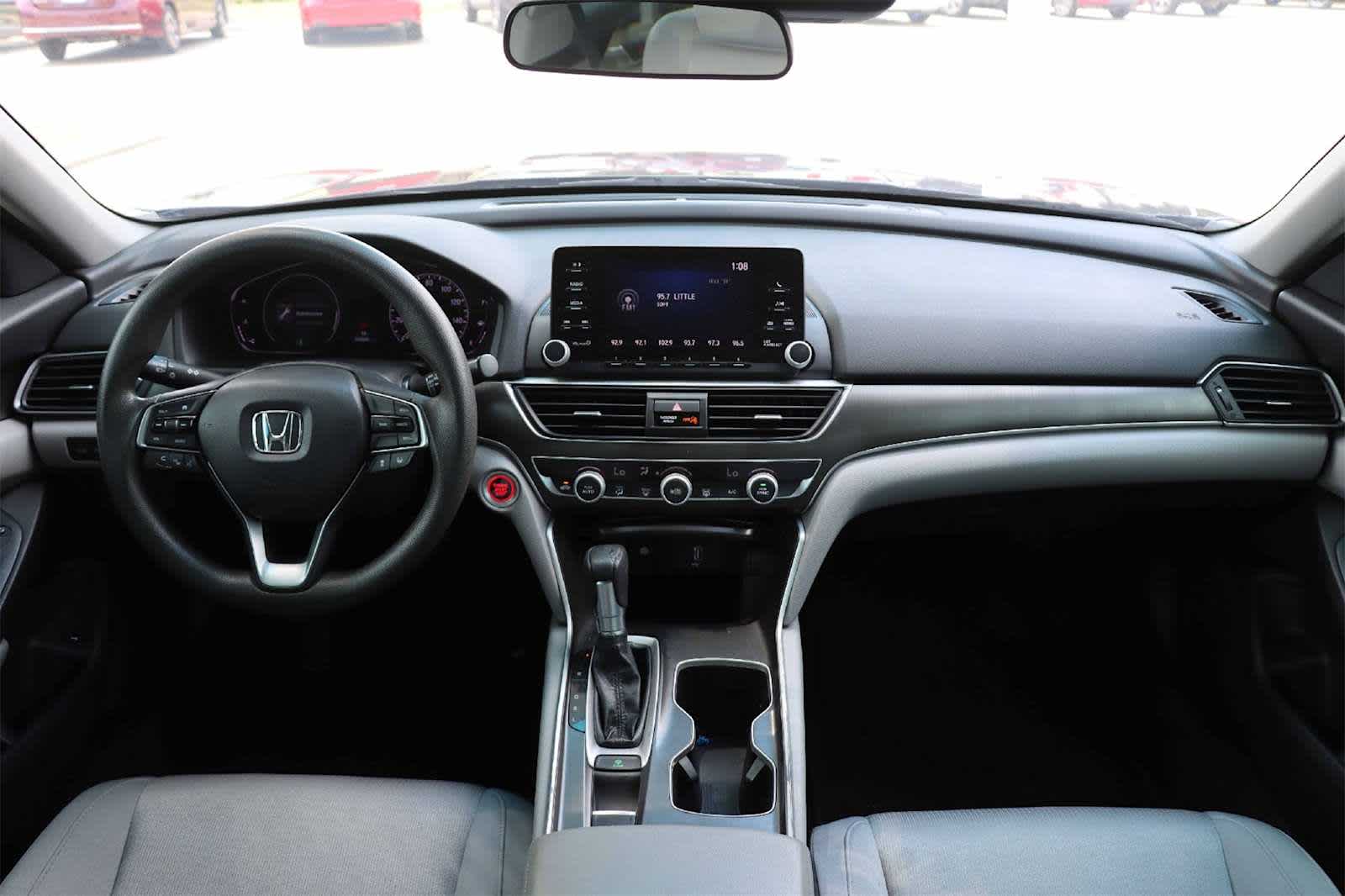 2018 Honda Accord LX 1.5T Image 11 of 25