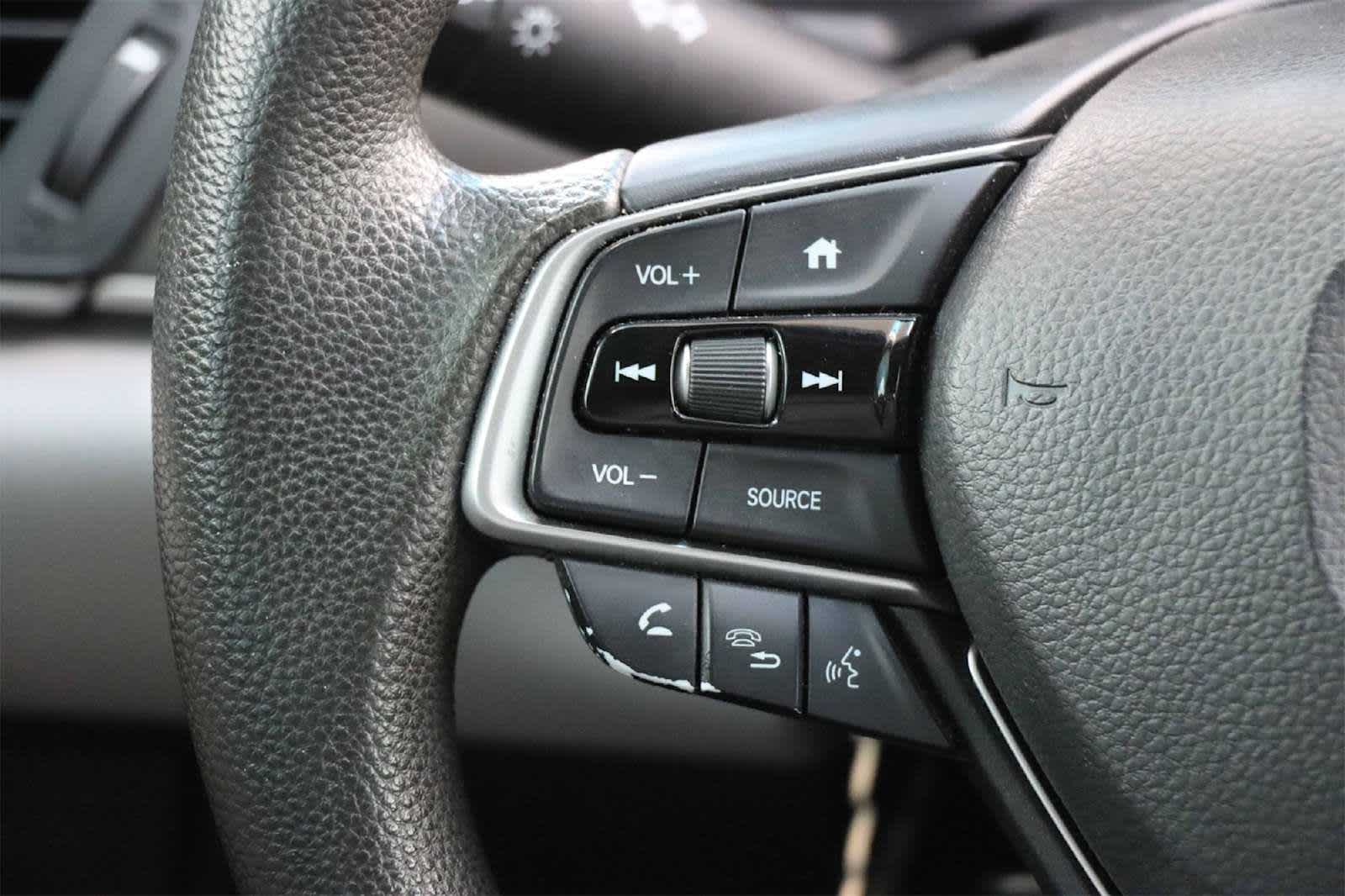 2018 Honda Accord LX 1.5T Image 20 of 25