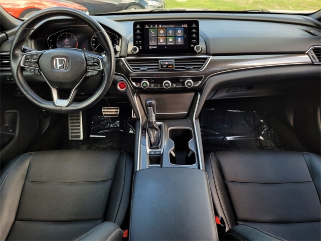 Vehicle image 19 of 38