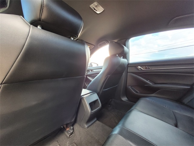 Vehicle image 15 of 38