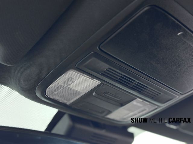 Vehicle image 22 of 37