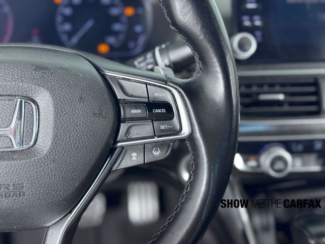 Vehicle image 18 of 37