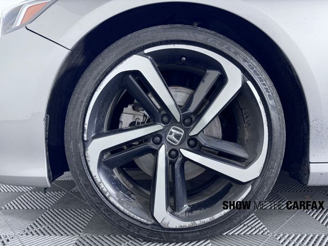 Vehicle image 9 of 37