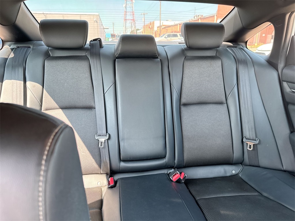2018 Honda Accord Sport 1.5T Image 14 of 36