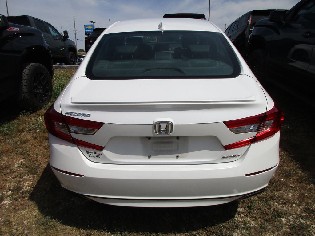 2018 Honda Accord Sport 1.5T Image 4 of 10