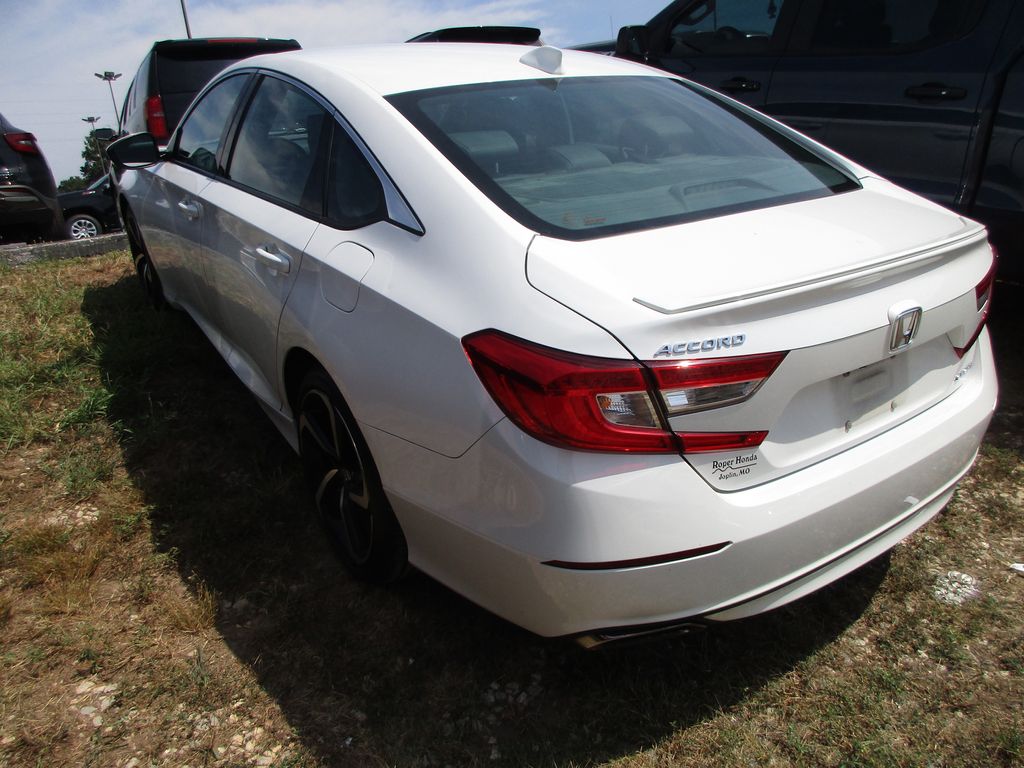 2018 Honda Accord Sport 1.5T Image 5 of 10