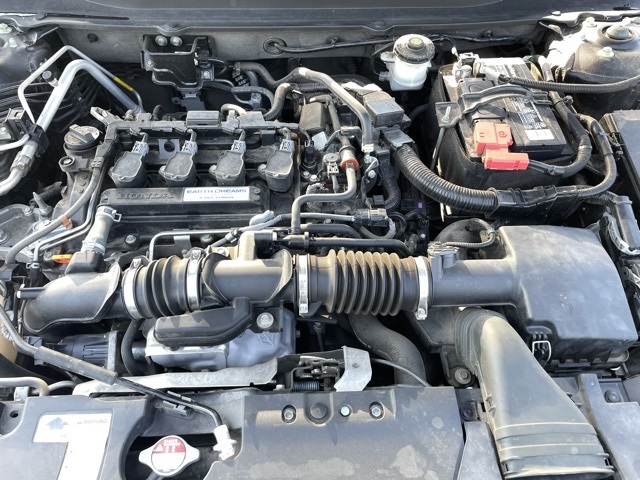 Vehicle image 8 of 26