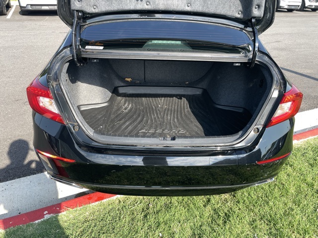 Vehicle image 11 of 26
