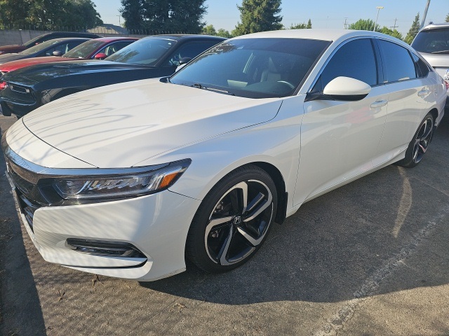 Vehicle image 1 of 4