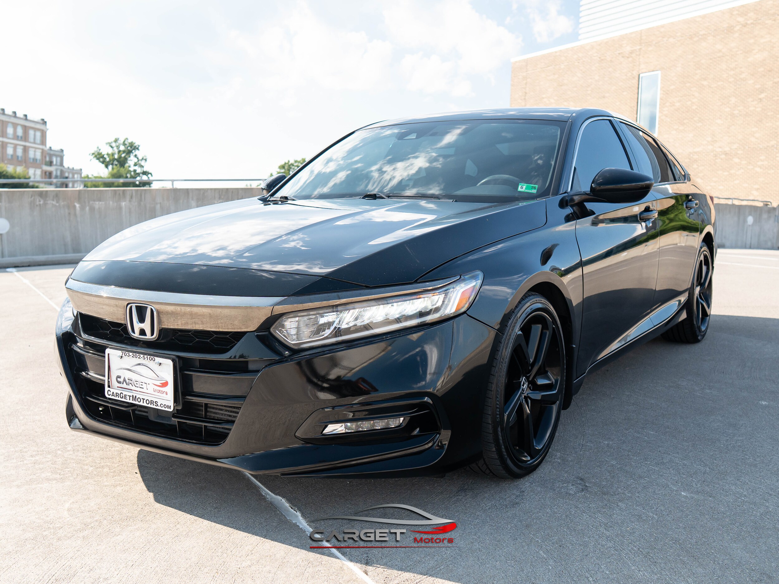2018 Honda Accord Sport 1.5T Image 1 of 44