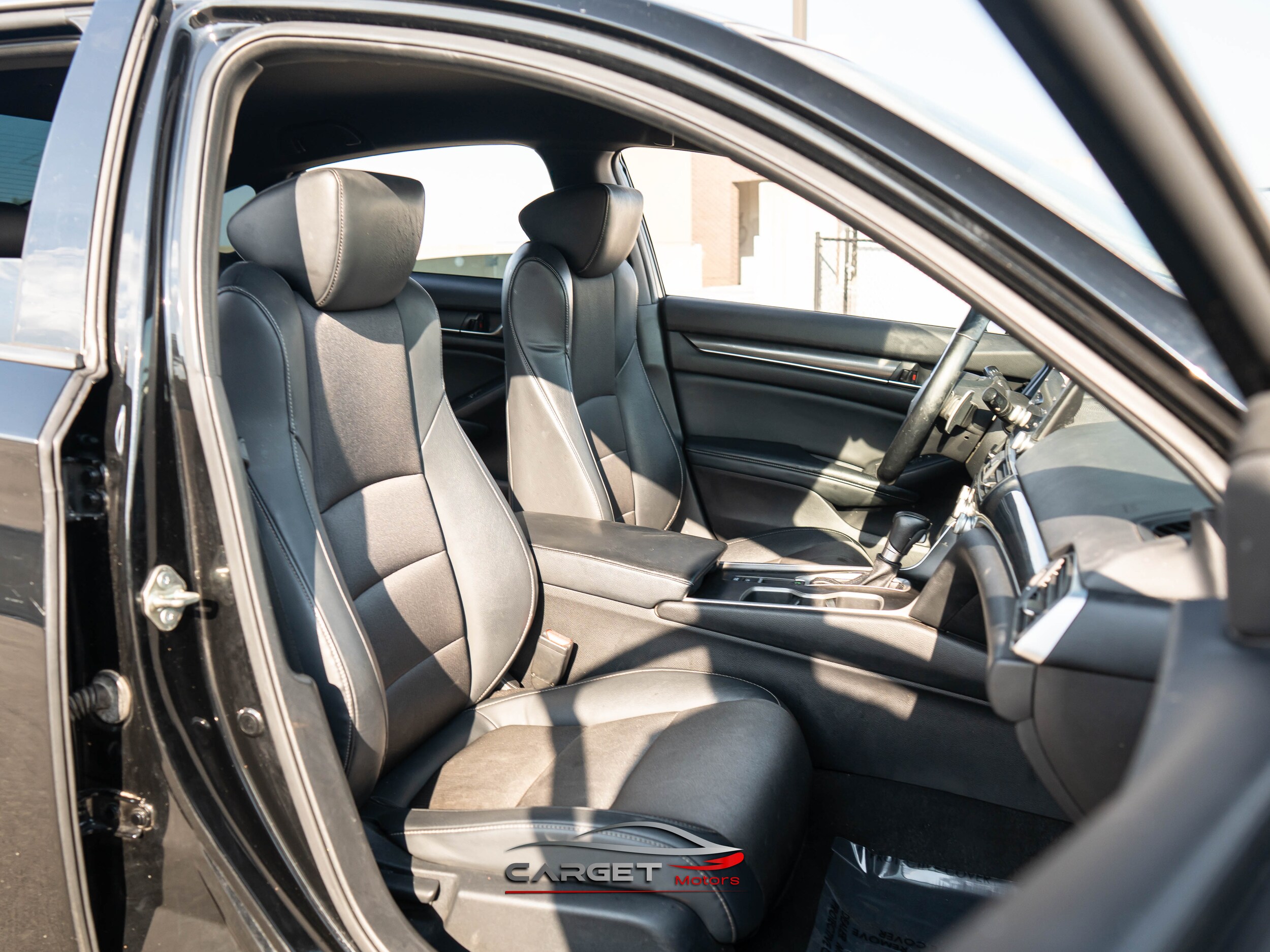 2018 Honda Accord Sport 1.5T Image 15 of 44