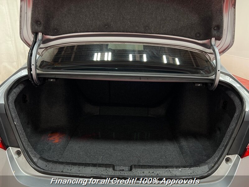 Vehicle image 8 of 17