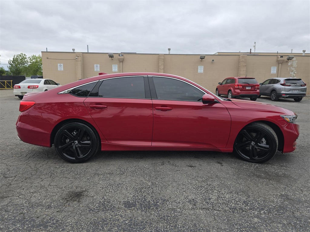 2018 Honda Accord Sport 1.5T Image 4 of 31
