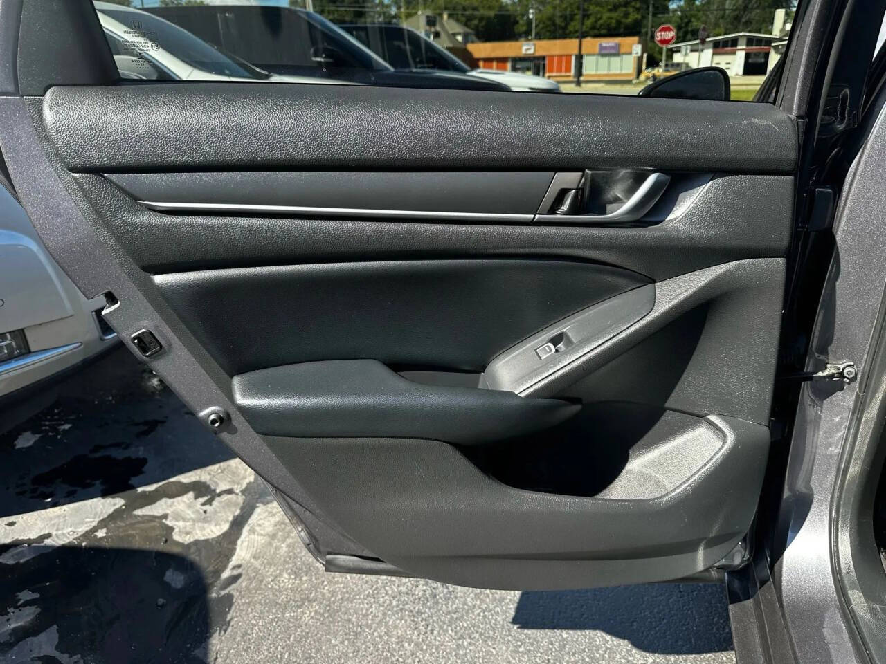 2018 Honda Accord Sport 1.5T Image 11 of 15