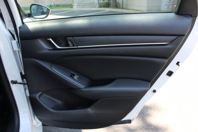 2018 Honda Accord Sport 1.5T Image 28 of 48