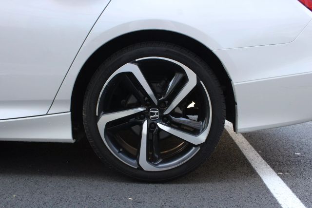 2018 Honda Accord Sport 1.5T Image 10 of 48