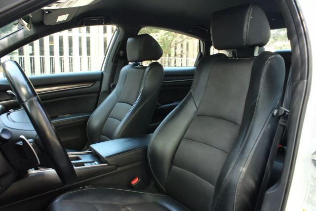 2018 Honda Accord Sport 1.5T Image 16 of 48