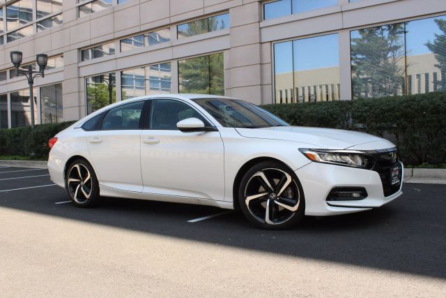 2018 Honda Accord Sport 1.5T Image 3 of 48