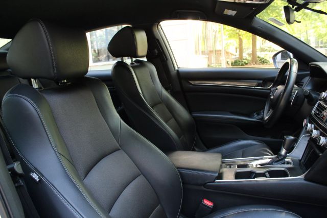 2018 Honda Accord Sport 1.5T Image 34 of 48