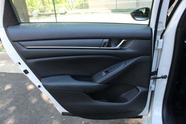 2018 Honda Accord Sport 1.5T Image 18 of 48
