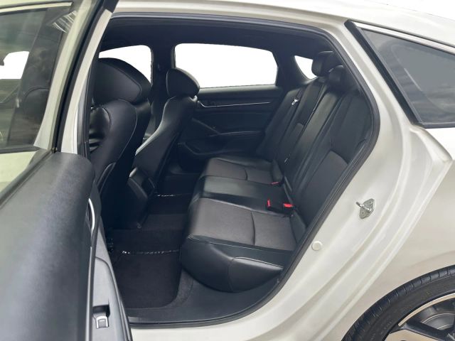2018 Honda Accord Sport 1.5T Image 15 of 24