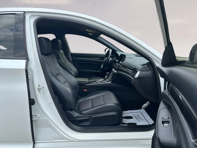 2018 Honda Accord Sport 1.5T Image 14 of 24