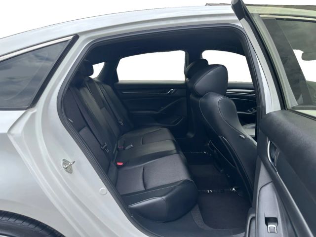 2018 Honda Accord Sport 1.5T Image 13 of 24