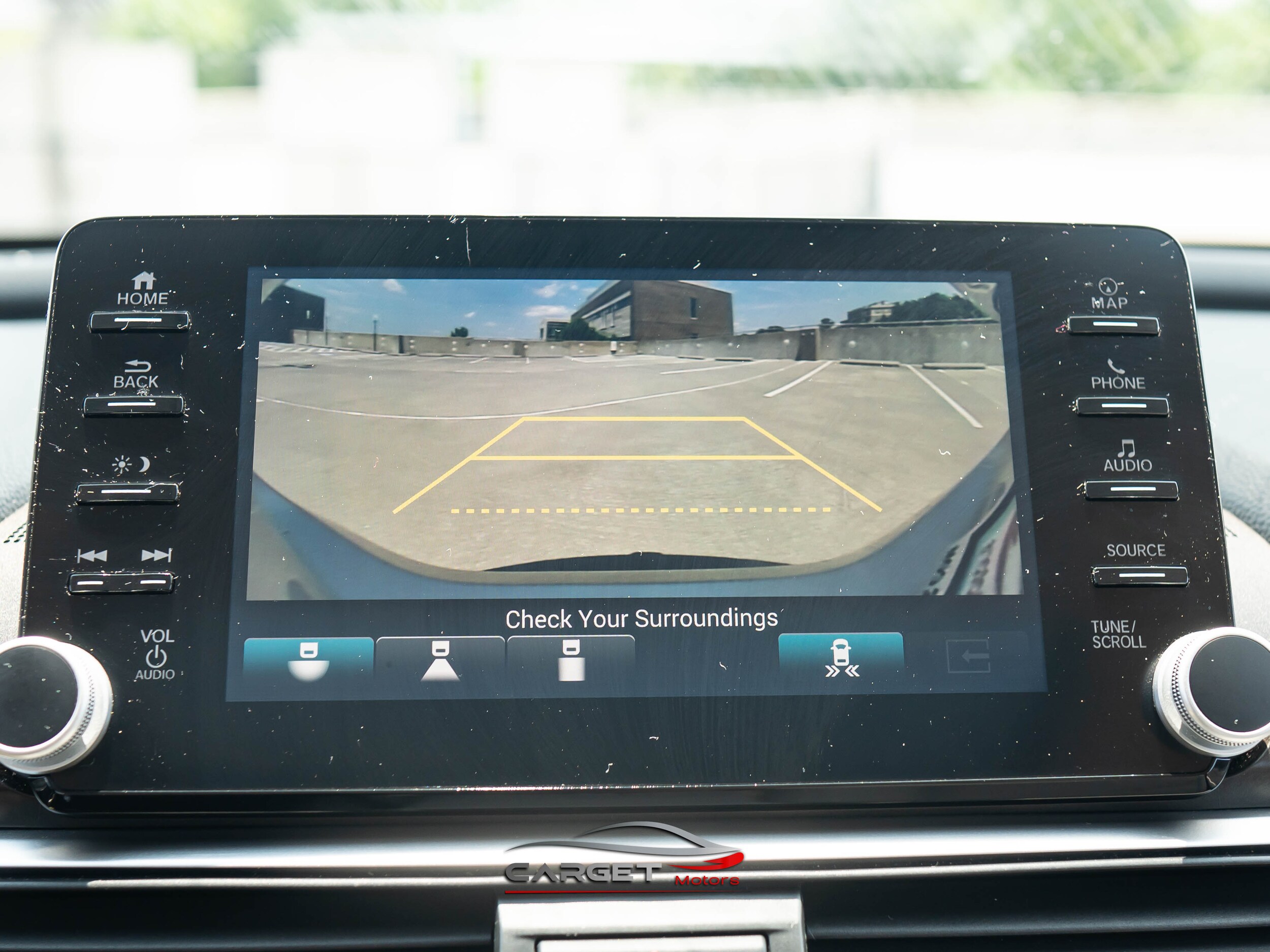 2018 Honda Accord Touring 1.5T Image 25 of 54