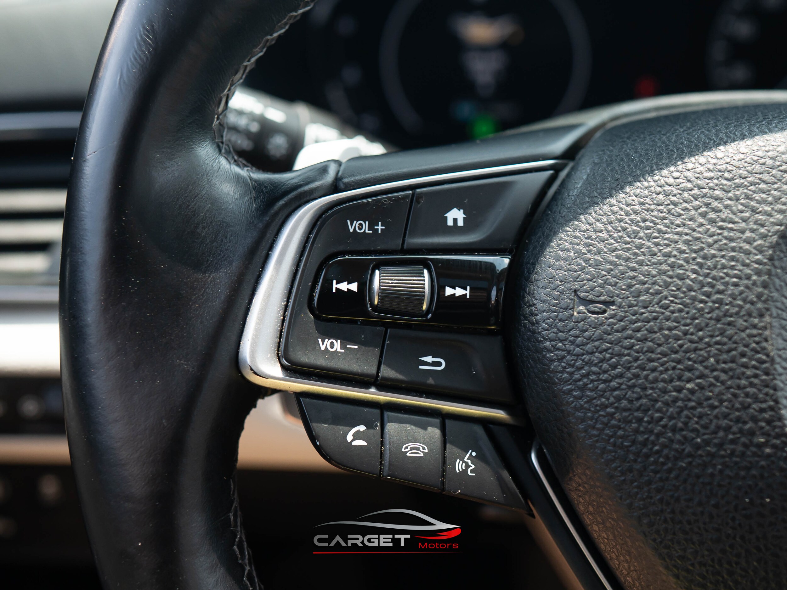 2018 Honda Accord Touring 1.5T Image 41 of 54