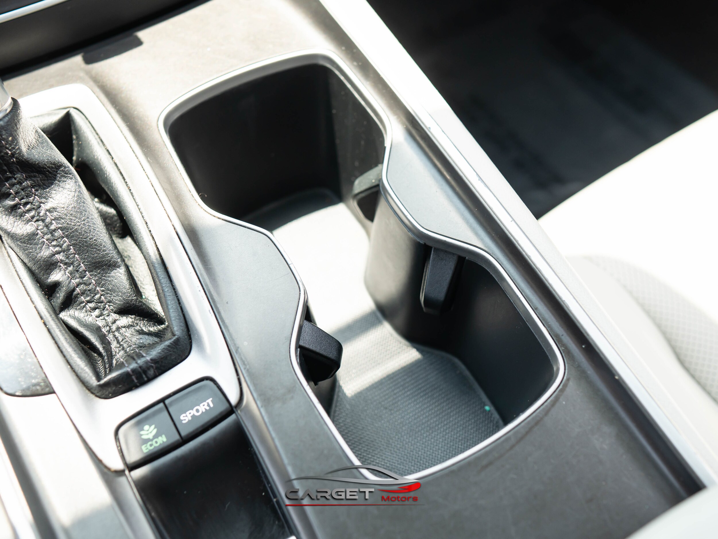 2018 Honda Accord Touring 1.5T Image 29 of 54