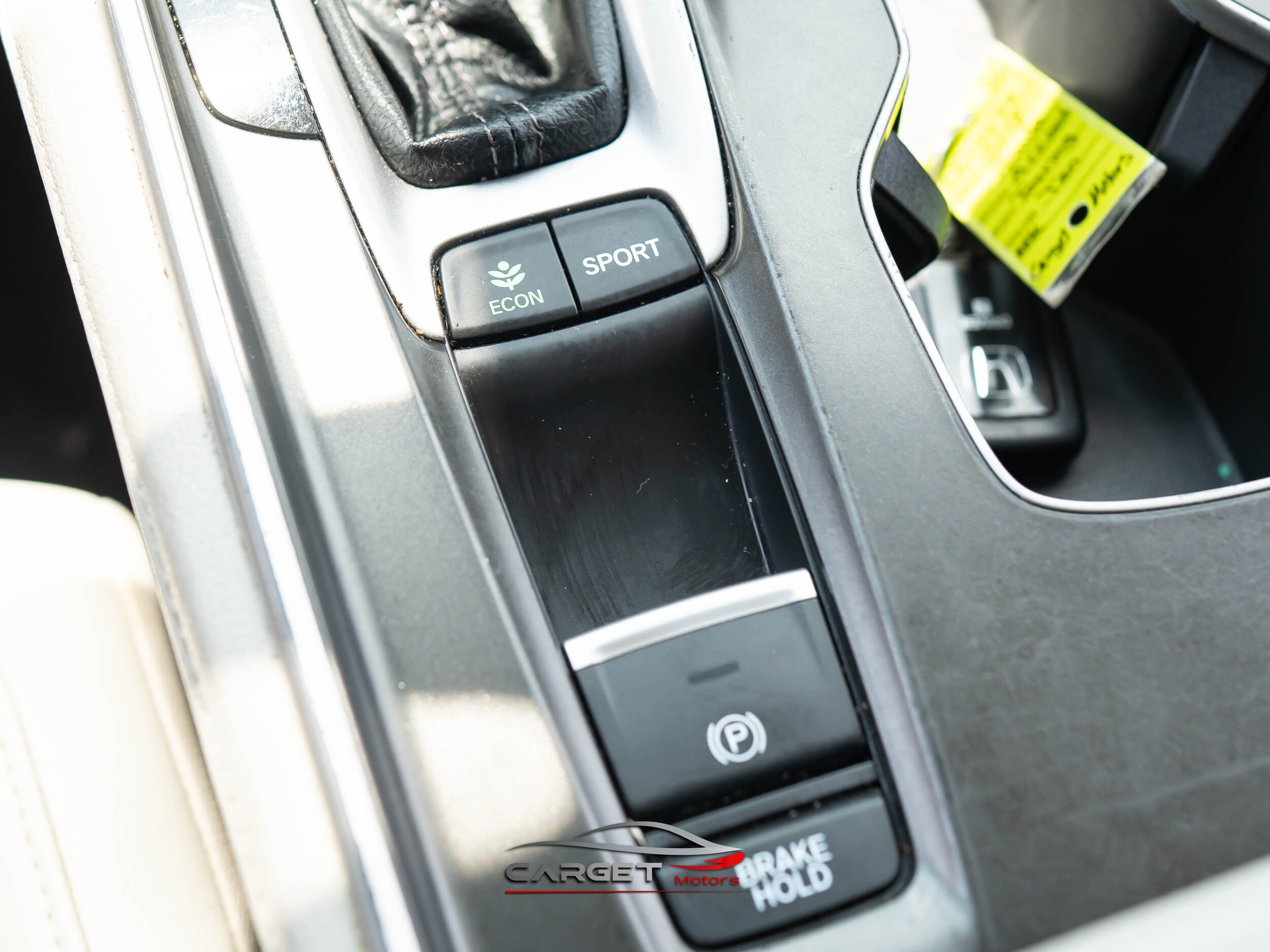 2018 Honda Accord Touring 1.5T Image 32 of 54