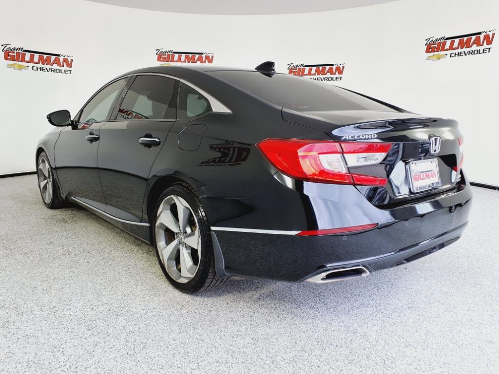 Vehicle image 6 of 25