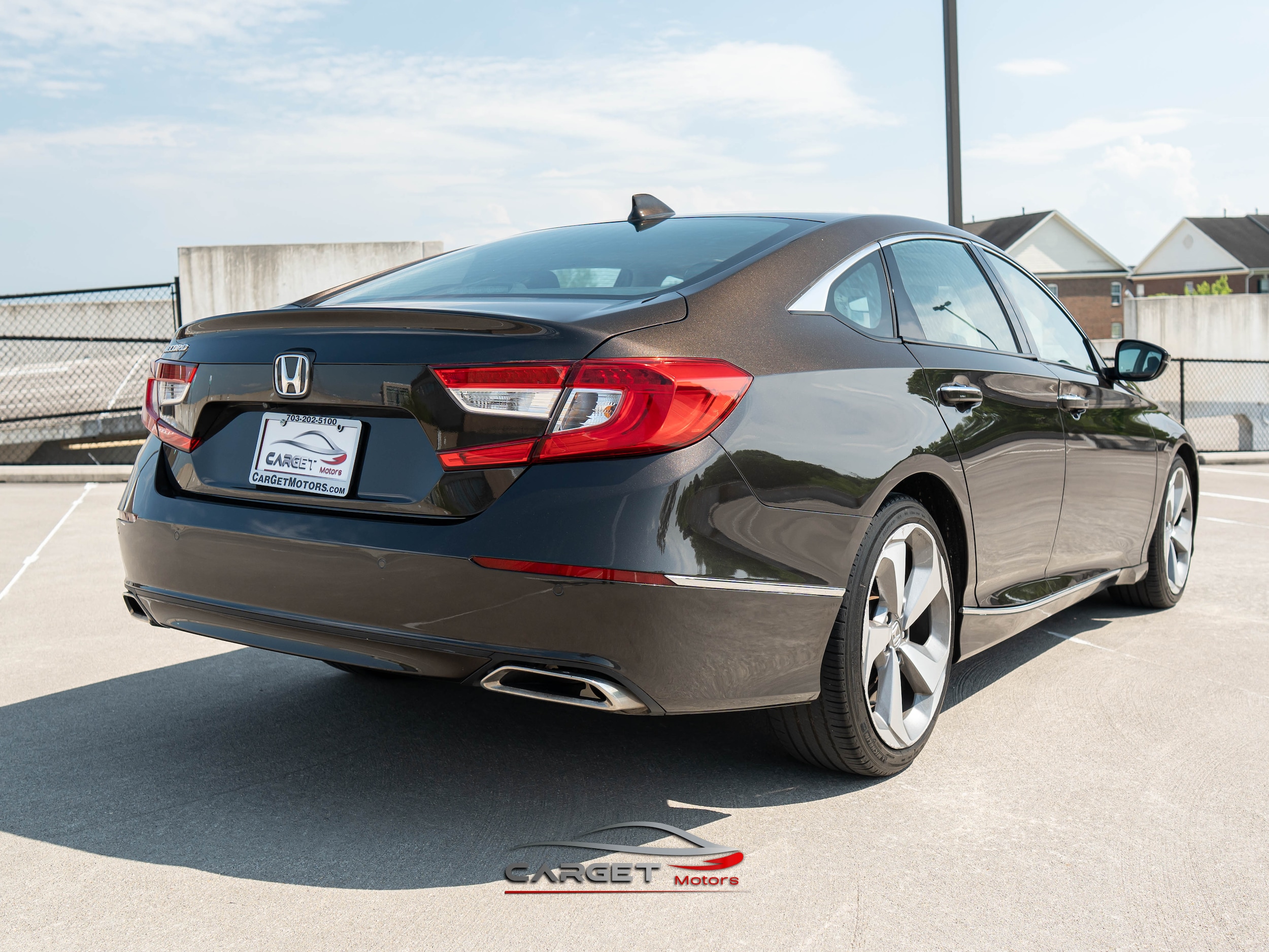 Vehicle image 4 of 49