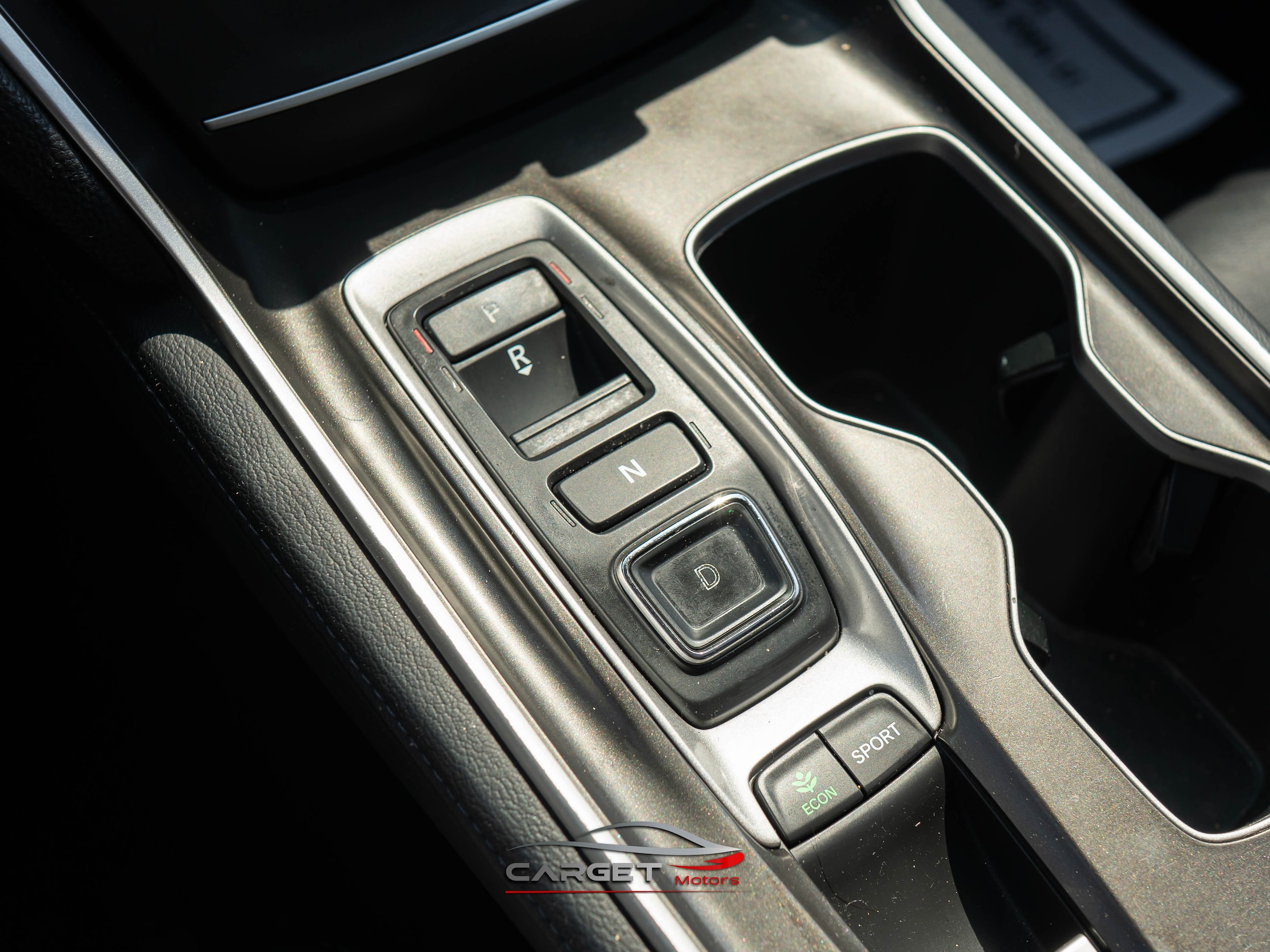 Vehicle image 34 of 49